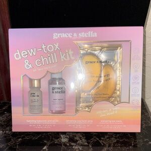 grace & stella Pink Dew-Tox & Chill Kit with Gold Eye Masks